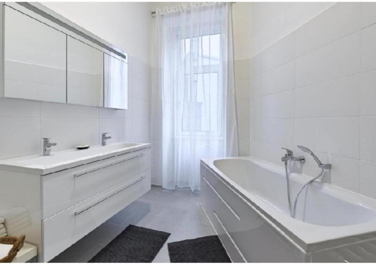 Luxurious, 2 Min To Casino And Roemertherme Apartment Baden Exterior photo