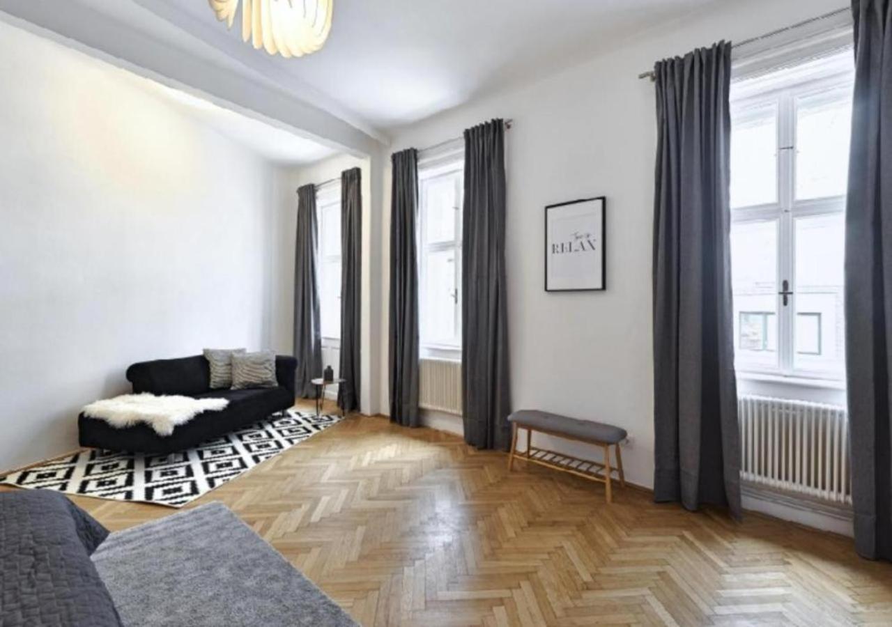 Luxurious, 2 Min To Casino And Roemertherme Apartment Baden Exterior photo